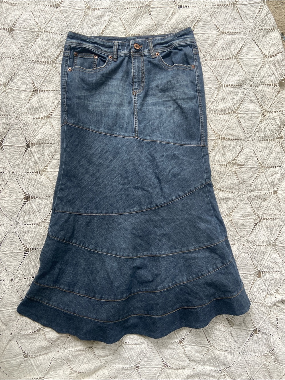 DKNY Vintage Y2k Denim Flared Tiered Maxi Skirt 4 - Picture 4 of 9